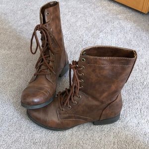 Women’s combat boots
